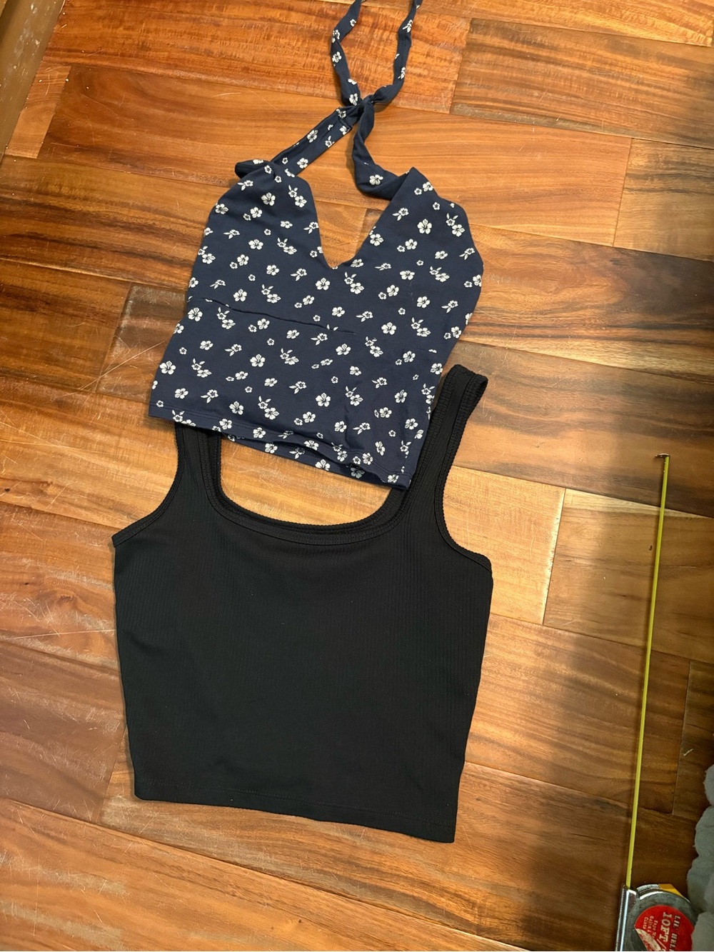 Hollister Crop‎ Tank Top Set Women’s S XS Black Ribbed Floral Halter Y2K (0673)